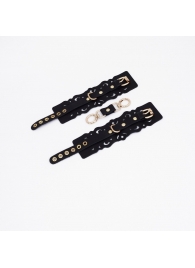 Черные кожаные наручники с узорами и золотистой фурнитурой - Crazy Handmade - купить с доставкой в Иваново