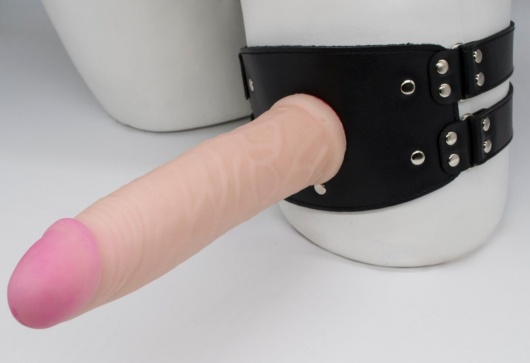 Черный узкий пояс на бедро с телесной насадкой - LOVETOY (А-Полимер) - купить с доставкой в Иваново