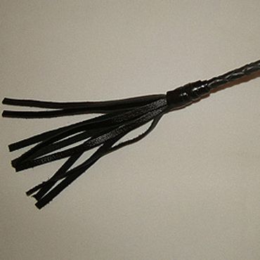 Короткий витой стек с наконечником в виде длинной кисточки - 70 см. - Подиум - купить с доставкой в Иваново