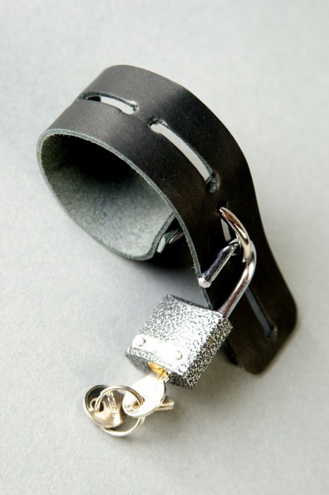 Сбруя на фаллос из чёрной кожи - Подиум - купить с доставкой в Иваново