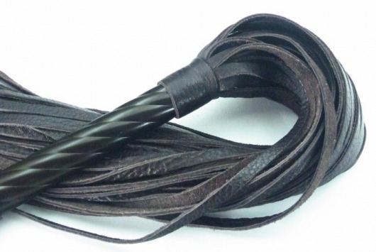 Длинная плеть с рукоятью цвета шоколада - 66 см. - БДСМ Арсенал - купить с доставкой в Иваново